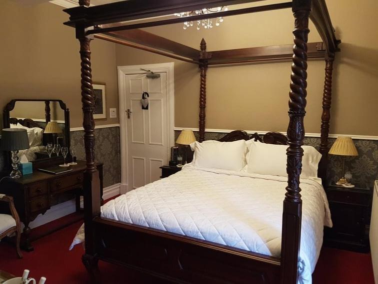 Victoria House Room Only Accommodation كارنارفون المظهر الخارجي الصورة